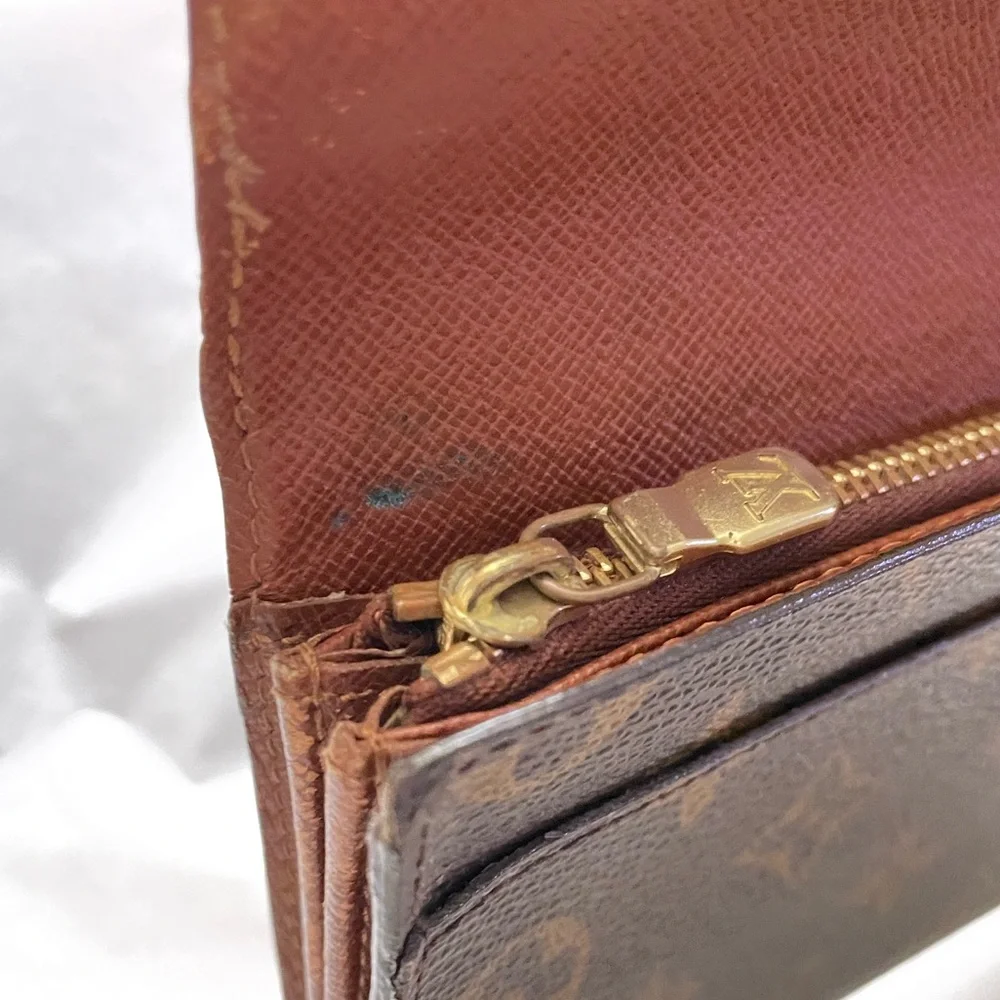 Louis Vuitton Monogram Brown Canvas Sarah Long Wallet